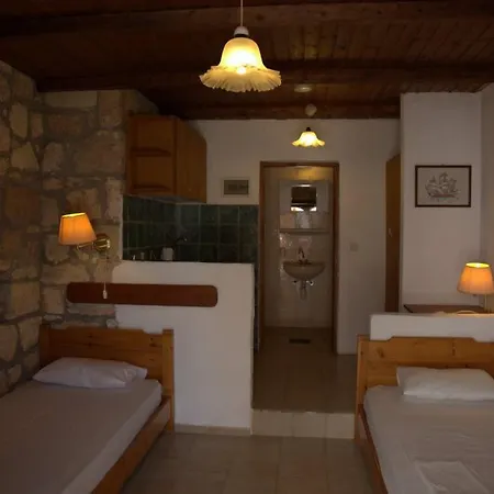 Classic 2* Hersonissos (Crete)