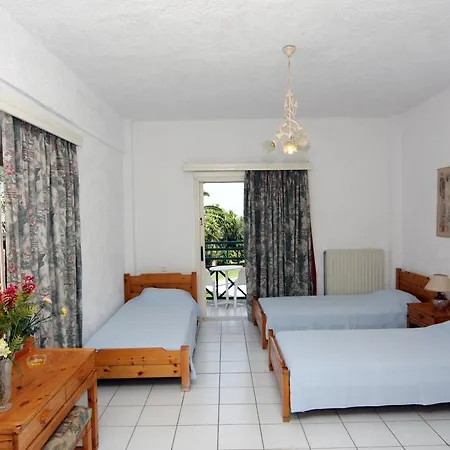 Classic 2* Hersonissos (Crete)