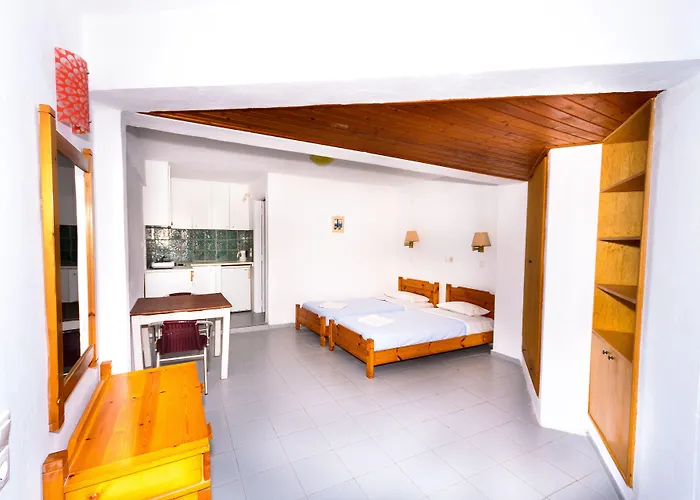 Classic 2* Hersonissos (Crete)