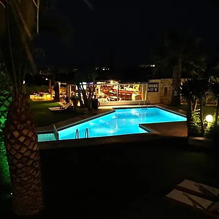 Classic 3* Hersonissos (Crete)